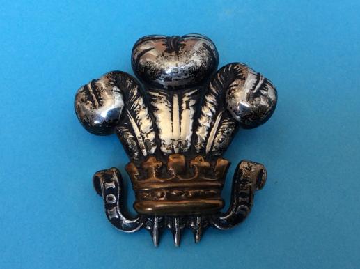 Gradia Militaria -  The Royal Wiltshire Yeomanry Officers Silver & Gilt Cap badge