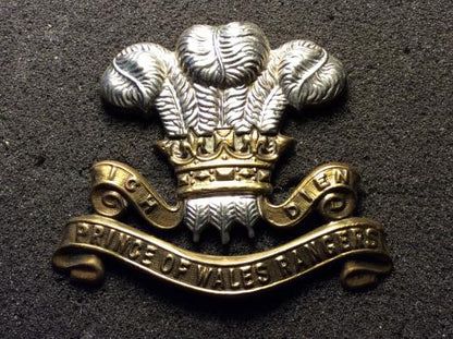 Gradia Militaria -  WW2 Canadian The Prince Of Wales Rangers ( MG) Cap badge