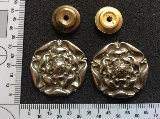 Gradia Militaria -  British 49th Division Metal Sleeve formation signs