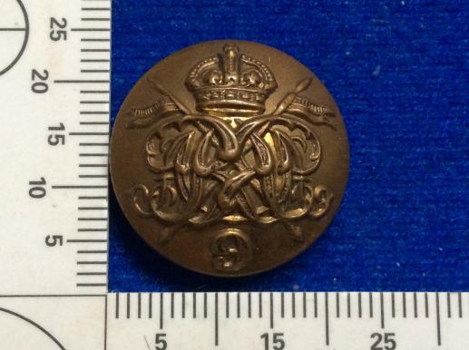 Gradia Militaria -  Post 1902 9th Queens Royal Lancers Large 23mm Button