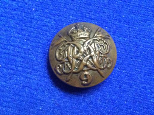 Gradia Militaria -  Post 1902 9th Queens Royal Lancers Brass Button