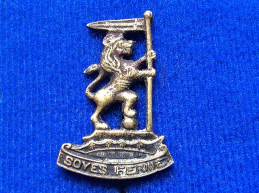 Gradia Militaria -  WW1 New Zealand Rifle Brigade, Locally Made Collar Badge