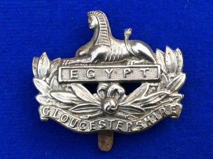 Gradia Militaria -  WW1/2 Gloucestershire Regiment Cap badge