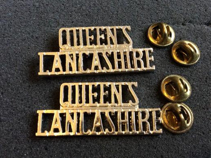 Gradia Militaria -  Queens Lancashire Regiment Anodised Shoulder Titles