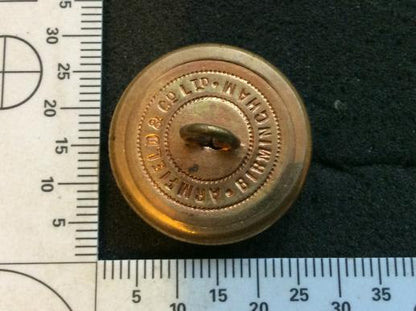 Post 1902 The Manchester Regiment Officers Gilt Button