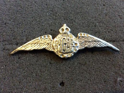 Gradia Militaria -  RCAF ( Royal Canadian Air Force) Sweetheart brooch