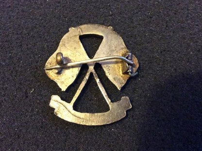 R.N.V.R SIGNALLER enamel Sweetheart badge