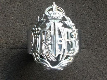 Gradia Militaria -  WW2 RAAF ( Royal Australian Air Force) napkin ring