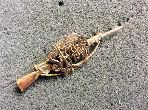 Boer War ‚south Africa 1900‚ 9Ct gold Sweetheart brooch