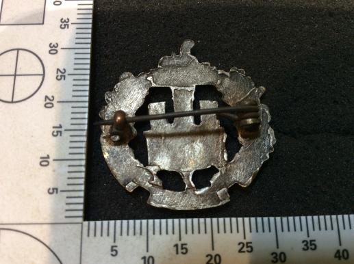 The Essex Regiment Sweetheart with brooch back fixing