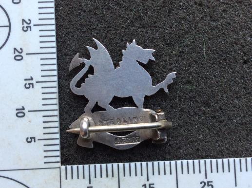 The Buffs , Royal East Kent Regiment gold/silver Sweetheart