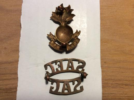 WW2 Brass S.A.E.C ( South African Engineer Corps) Title & Collar