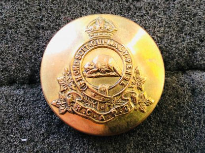 Gradia Militaria -  WW2 R.C.A.P.C ( Royal Canadian Army Pay Corps) Button