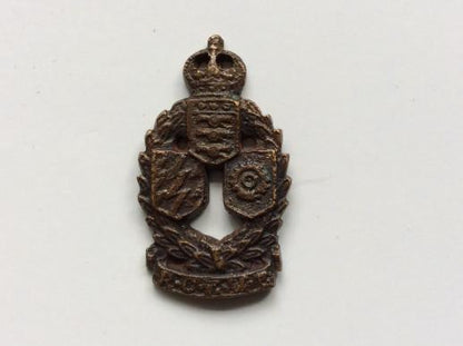 Gradia Militaria -  WW2 R.C.E.M.E locally made collar badge