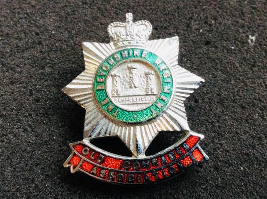 Gradia Militaria -  Q/C The Devonshire Regiment O.C.A Lapel badge