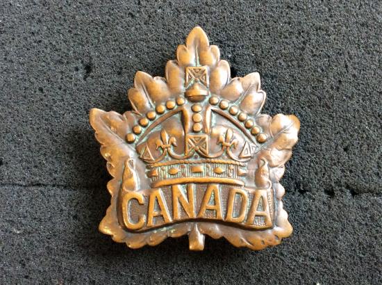 Gradia Militaria -  WW1 CANADA General Service Cap Badge