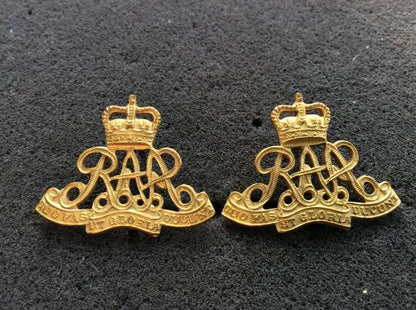 Gradia Militaria -  Royal Australian Artillery ( RAA) Collar badges
