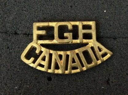 Gradia Militaria -  WW2 Fort Garry Horse Canada Brass Shoulder title