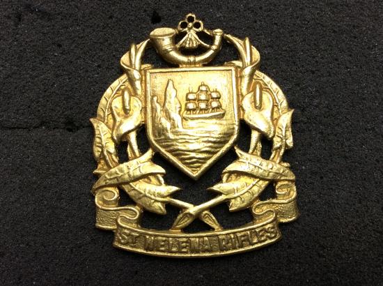Gradia Militaria -  St Helena Rifles Brass Cap Badge circa 1914-46