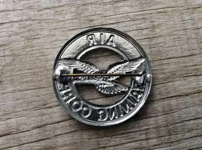 Early Air Training Corps brooch fixing Beret badge