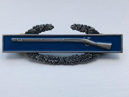 Gradia Militaria -  U.S Army Combat Infantryman metal breast badge