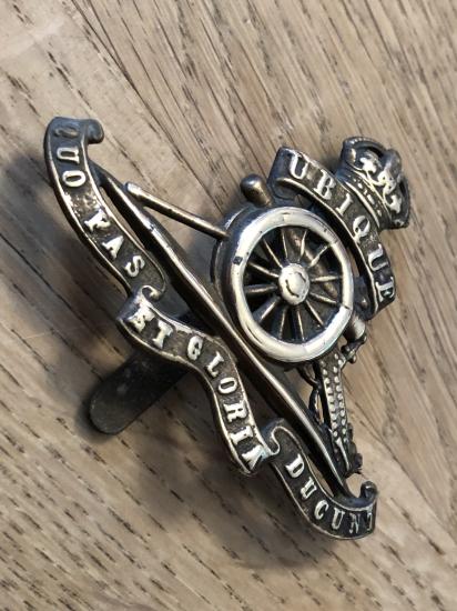 WW1/2 Royal Artillery Other Ranks brass cap badge
