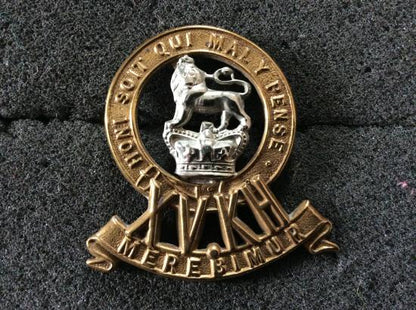 Gradia Militaria -  QVC 15th Kings Hussars b/m cap badge
