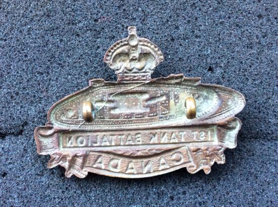 WW1 1st Canadian Tank Battalion Collar Badge