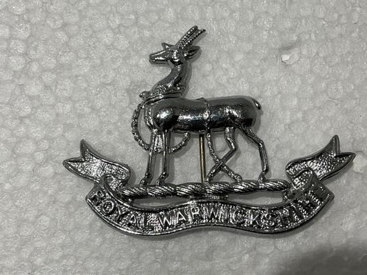 Gradia Militaria -  Royal Warwickshire Regiment chrome cap badge