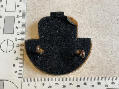 Q/C R.A.F Warrant officers cap/beret badge
