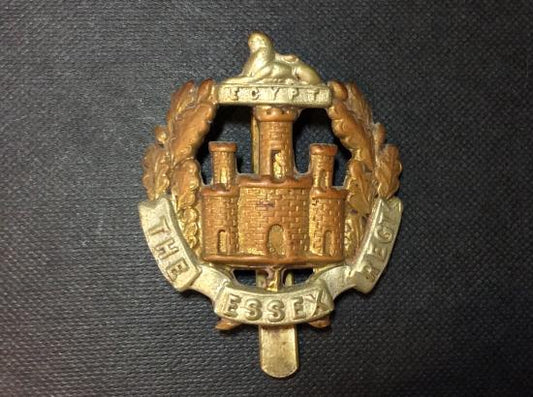 Gradia Militaria -  WW1/2 The Essex Regiment B/M cap badge