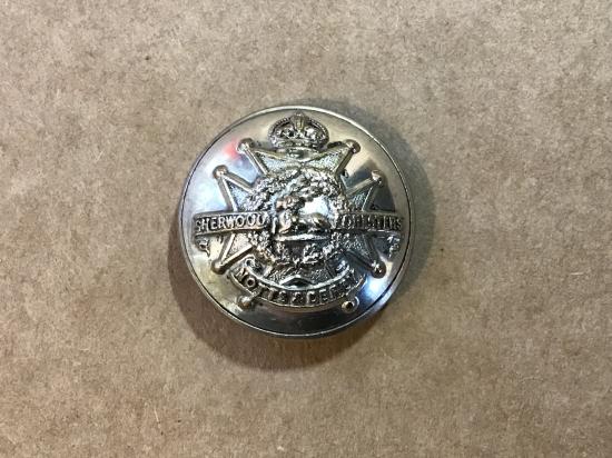Gradia Militaria -  The Sherwood Foresters post 1902 silver plated button