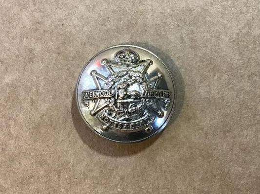 Gradia Militaria -  The Sherwood Foresters post 1902 silver plated button