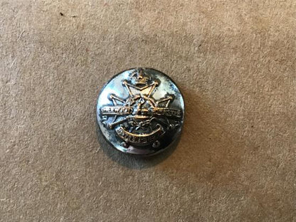 Gradia Militaria -  Sherwood Foresters silver plated hat badge