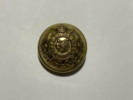 Gradia Militaria -  Post 1902 Fifth Royal Irish gilt officers button