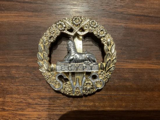 Gradia Militaria -  Anodised South Wales borders cap badge