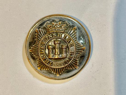 Gradia Militaria -  Victorian The Devonshire Regt, officers silver plated button