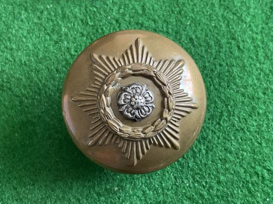 Gradia Militaria -  The East Yorkshire Regt (Duke of York‚Äôs Own) button