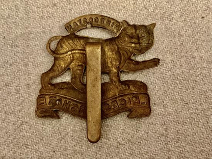 Leicestershire Regiment O.Rs cap badge