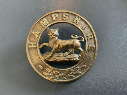 Gradia Militaria -  Hampshire Regiment Other Ranks helmet plate centre