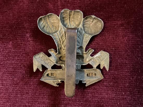 WW1 The Leinster Regiment cap badge