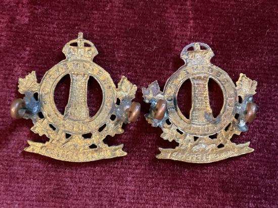 WW2 Canadian Le Regiment De Hull Collars