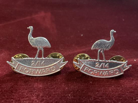 Gradia Militaria -  Australian 2/14th Queensland mounted infantry collars