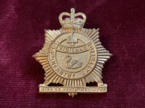 Gradia Militaria -  Australian 11/44th Inf Bn cap badge