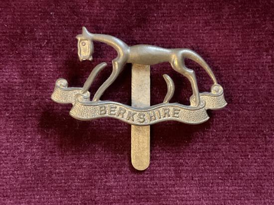 Gradia Militaria -  Berkshire Yeomanry cap badge by GAUNT