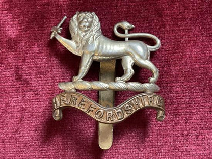 Gradia Militaria -  WW2 Herefordshire Regiment cap badge