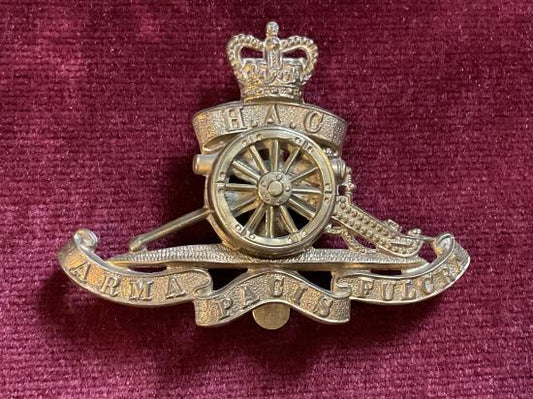 Gradia Militaria -  Queens crown H.A.C cap badge