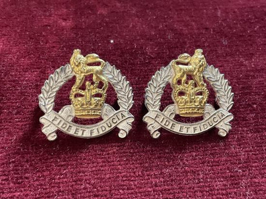 Gradia Militaria -  Rhodesian army pay corps officers collar badge