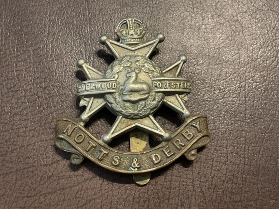 Gradia Militaria -  Sherwood Foresters (Notts & Derby) cap badge