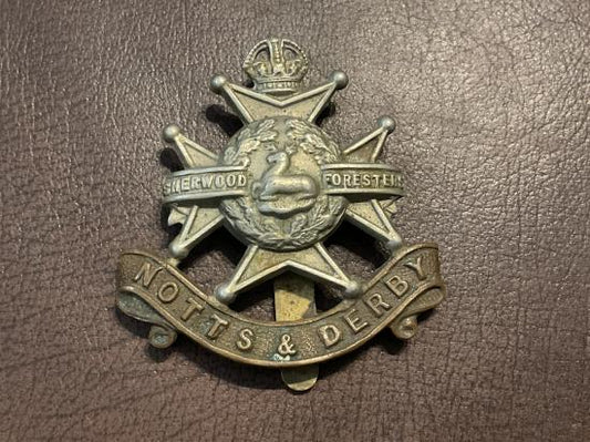 Gradia Militaria -  Sherwood Foresters (Notts & Derby) cap badge